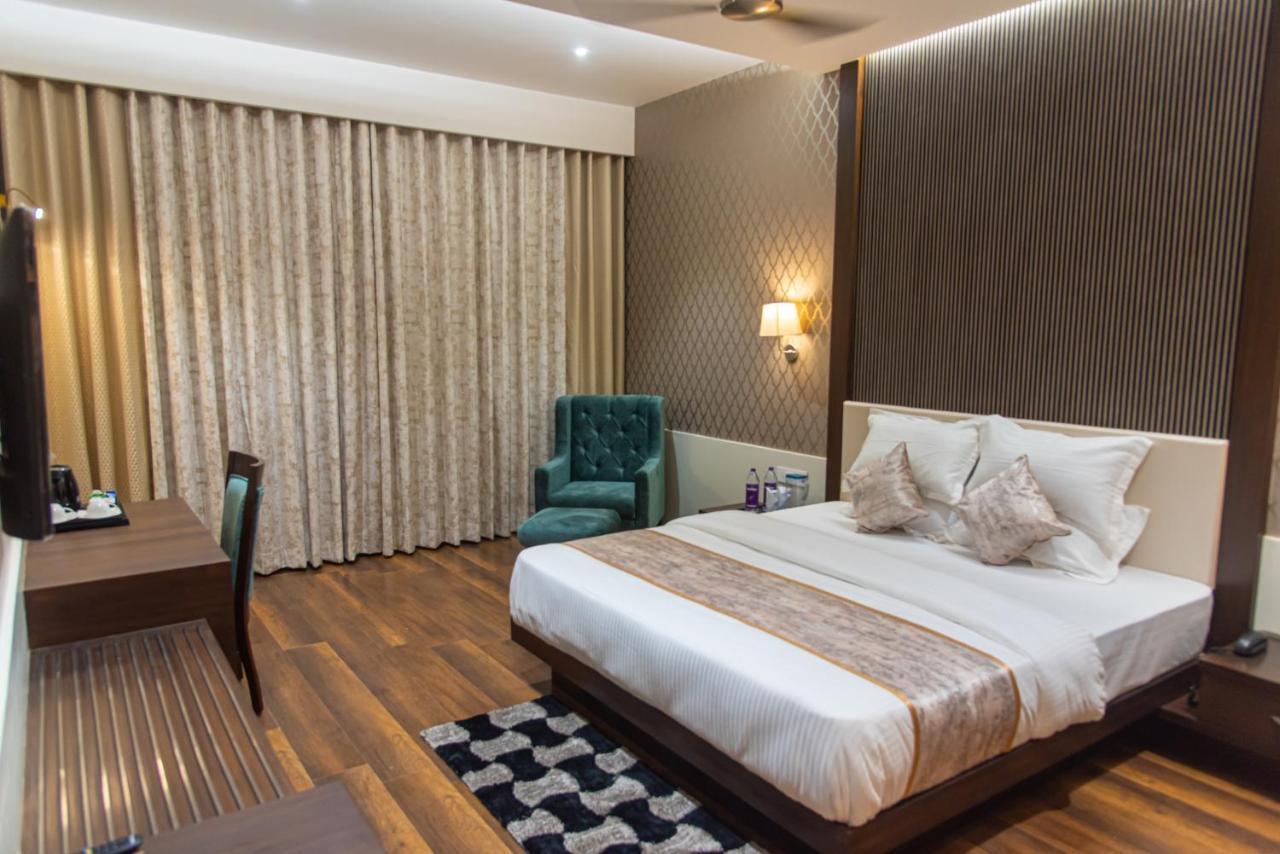 Hotel Royal Livin Varanasi Exterior foto